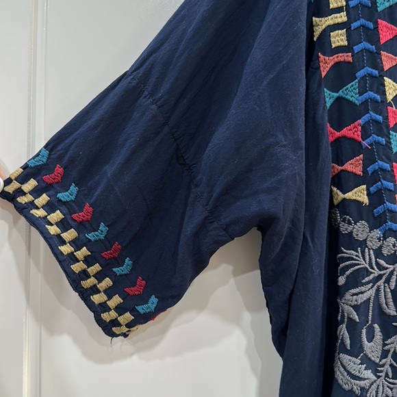 Johnny Was beautiful blue embroidered blouse size M - Picture 6 of 9